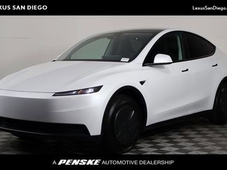 Used 2026 Tesla Model Y 2WD video 1