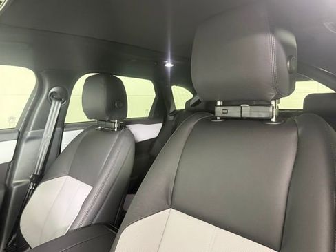 New 2026 Land Rover Range Rover Velar Dynamic SE AWD/4WD image 15
