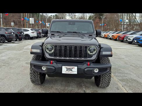 Used 2025 Jeep Wrangler Unlimited Rubicon w/ Safety Group image 3