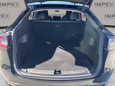 Used 2022 Tesla Model Y Performance image 30