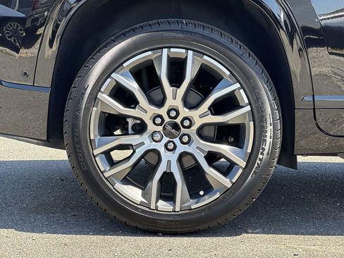 New 2026 GMC Acadia Denali Ultimate AWD/4WD image 31