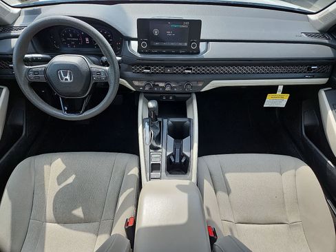 Used 2023 Honda Accord EX image 11