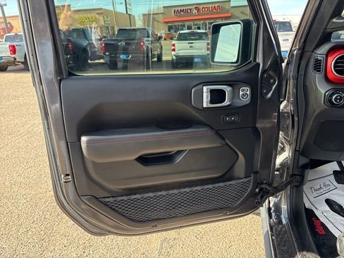 Used 2020 Jeep Gladiator Rubicon image 23