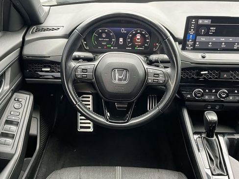 Used 2023 Honda Accord Sport image 18