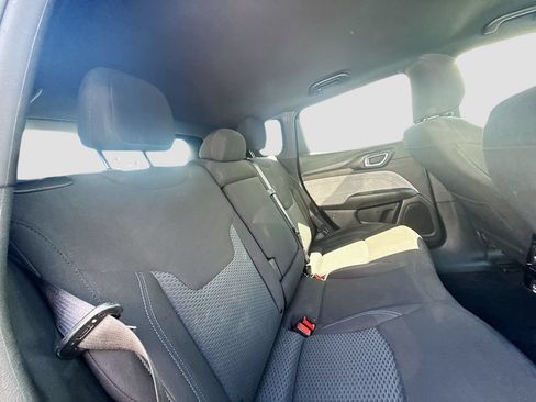 Used 2025 Jeep Compass Sport AWD/4WD image 30
