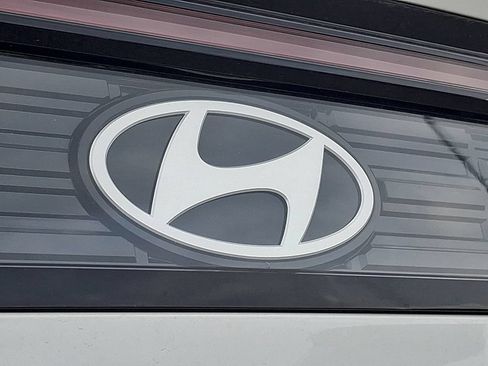 New 2025 Hyundai Sonata SE FWD image 19