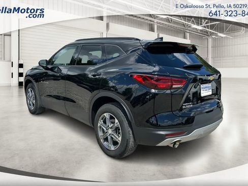Used 2023 Chevrolet Blazer LT w/ Convenience Package FWD image 5
