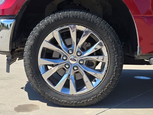 Used 2017 Ford F150 XLT w/ Equipment Group 302A Luxury AWD/4WD image 13
