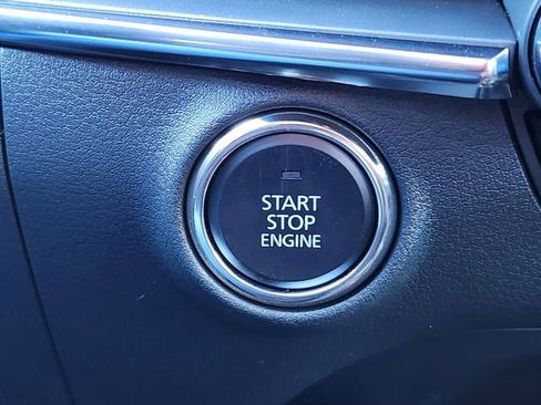 New 2026 MAZDA MAZDA3 Hatchback w/Premium Plus Pkg image 19