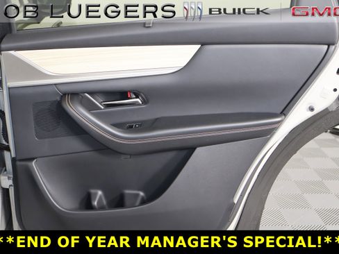 Used 2025 MAZDA CX-90 Plug-In Hybrid w/Premium Sport image 16