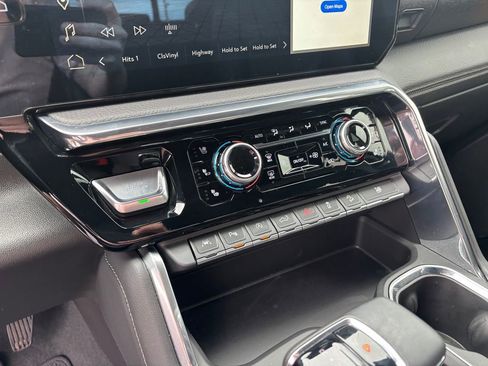 Certified 2024 GMC Sierra 1500 Denali w/ Denali Reserve Package image 21