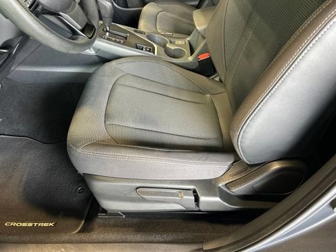 Used 2024 Subaru Crosstrek 2.0i Premium AWD/4WD image 16