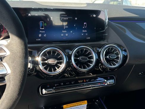 New 2025 Mercedes-Benz GLA 35 AMG 4MATIC image 21