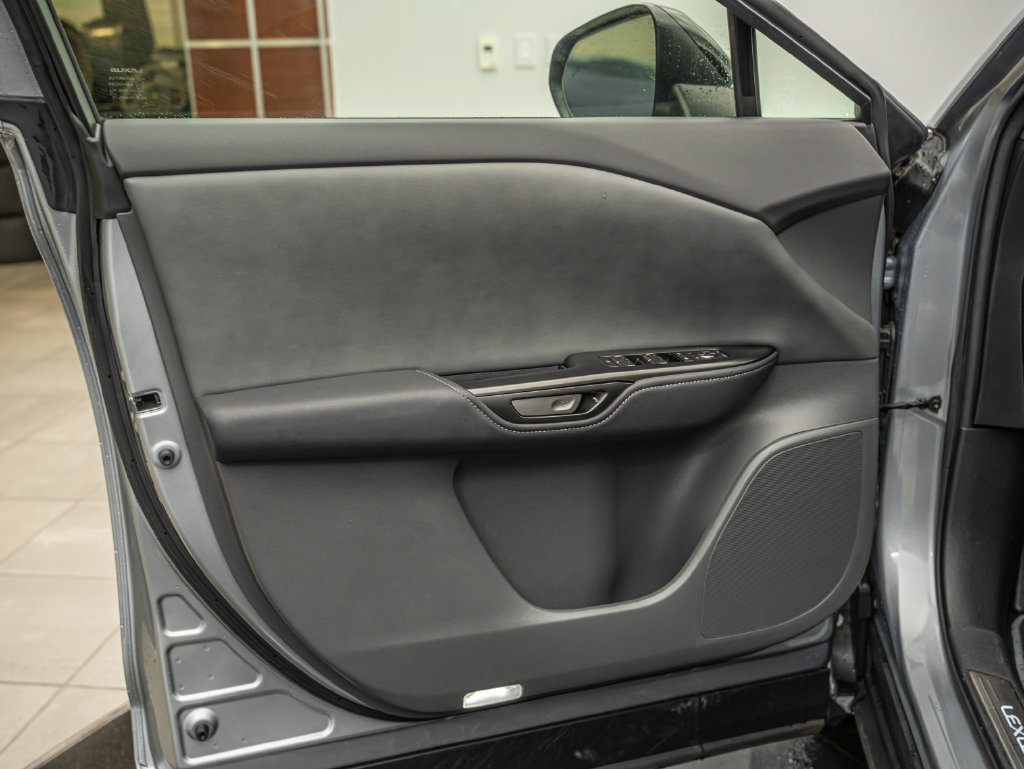 Certified 2024 Lexus RZ 300e Premium FWD image 17
