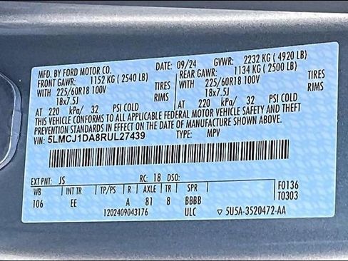 Used 2024 Lincoln Corsair AWD image 32