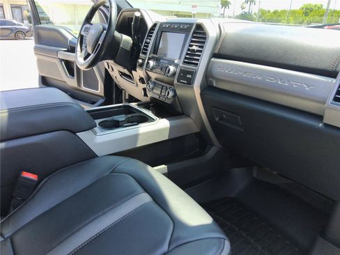 Certified 2021 Ford F250 Platinum w/ FX4 Off-Road Package AWD/4WD image 26