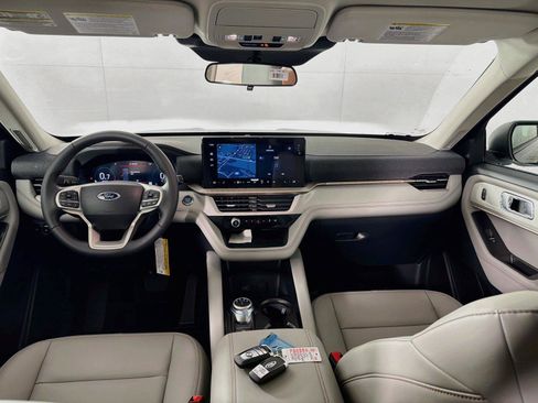 New 2026 Ford Explorer Active w/ Active Comfort Package AWD/4WD image 27