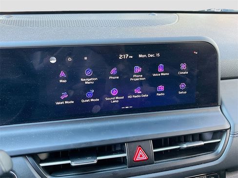 Used 2024 Kia Seltos SX w/ SX Sunroof Package image 15