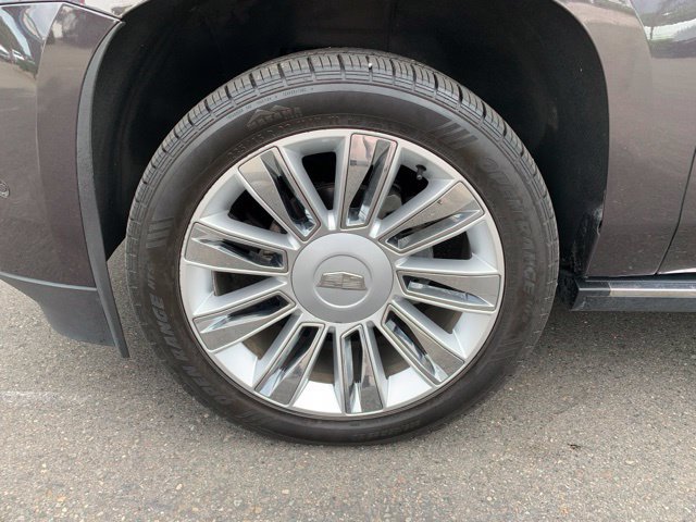 Used 2018 Cadillac Escalade Platinum AWD/4WD image 12