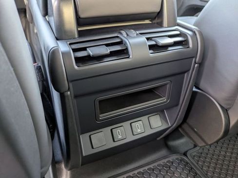 New 2026 Land Rover Defender 110 X-Dynamic SE image 13