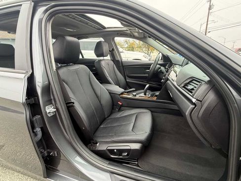 Used 2015 BMW 320i xDrive Sedan image 11