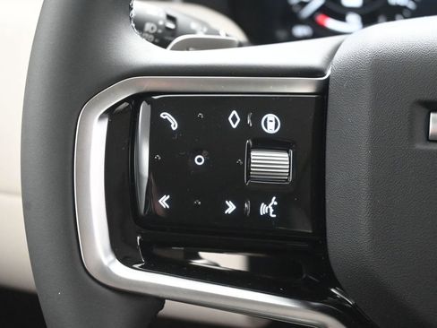 New 2025 Land Rover Discovery Sport S image 18