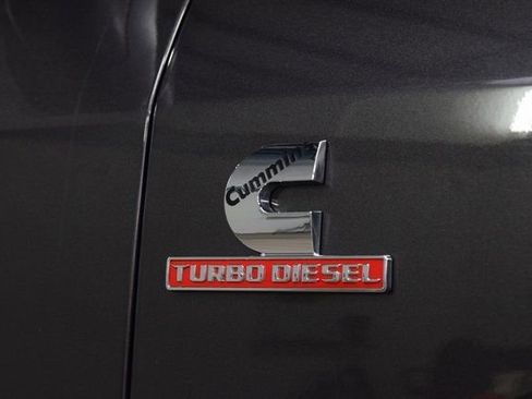 Used 2022 RAM 5500 Laramie image 11