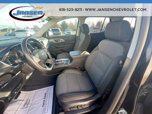 Used 2019 Chevrolet Traverse LT image 18