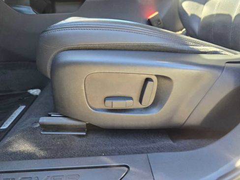 Used 2020 Land Rover Range Rover Evoque S image 25