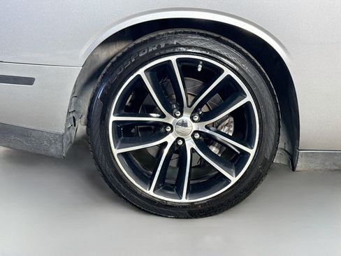 Used 2016 Dodge Challenger R/T Scat Pack w/ Leather Interior Group RWD image 31