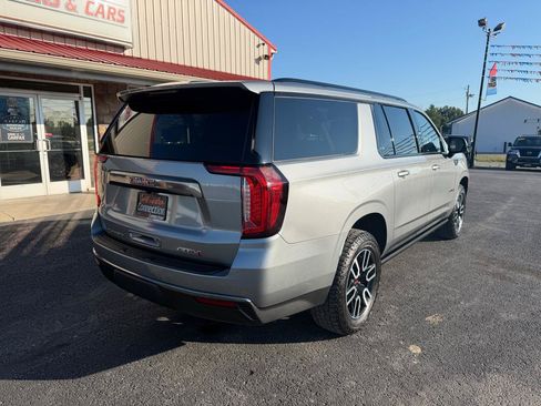 Used 2023 GMC Yukon XL AT4 w/ AT4 Premium Package AWD/4WD image 4