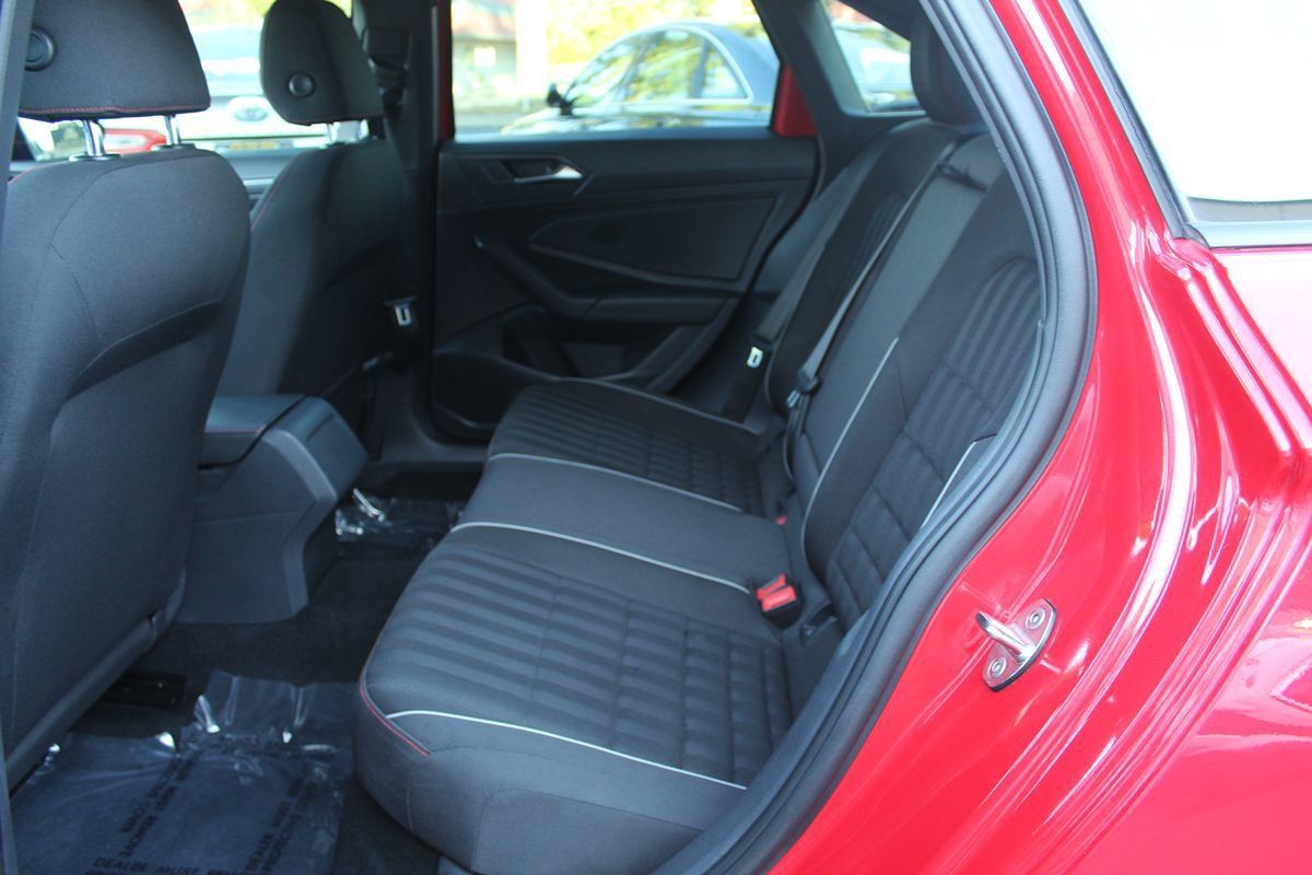 Used 2019 Volkswagen Jetta GLI FWD image 24