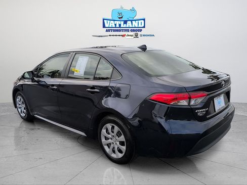 Used 2023 Toyota Corolla LE image 3