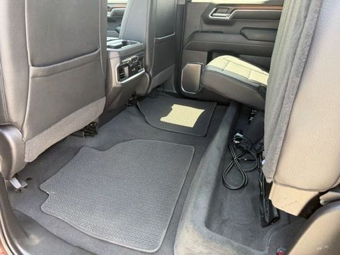 Used 2024 GMC Sierra 1500 Denali w/ Technology Package AWD/4WD image 34