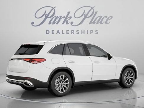 Certified 2026 Mercedes-Benz GLC 300 image 22
