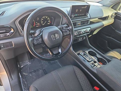 Used 2023 Honda Pilot Sport image 10