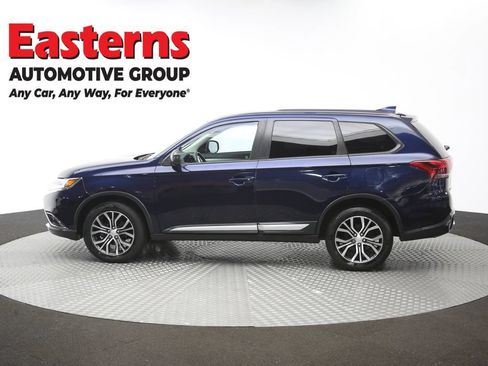 Used 2018 Mitsubishi Outlander AWD image 58