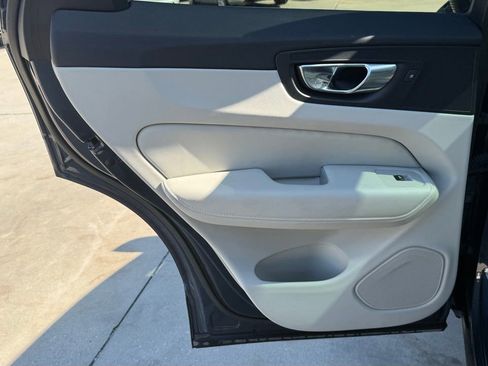 Certified 2023 Volvo XC60 B5 Plus w/ Protection Package Premier FWD image 17