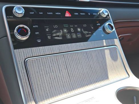 New 2026 Genesis GV80 3.5T Prestige AWD/4WD image 32