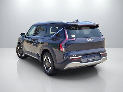 New 2026 Kia EV9 Wind AWD/4WD image 6