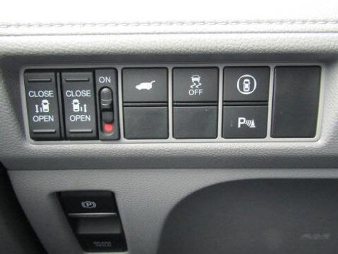 Used 2022 Honda Odyssey Touring image 15