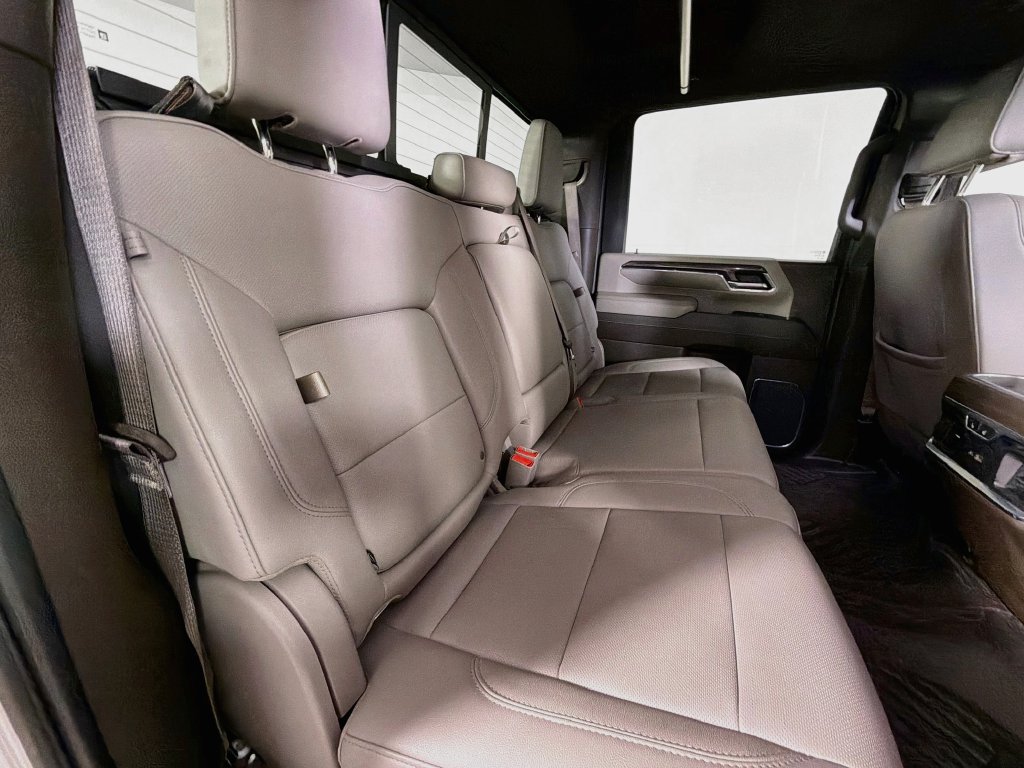 Used 2024 Chevrolet Silverado 3500 LTZ w/ LTZ Convenience Package AWD/4WD image 25