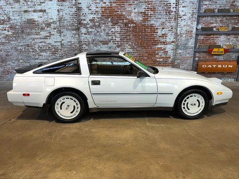 Used 1987 Nissan 300ZX Turbo Hatchback RWD image 2