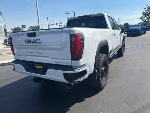 Used 2024 GMC Sierra 2500 Denali Ultimate AWD/4WD image 5