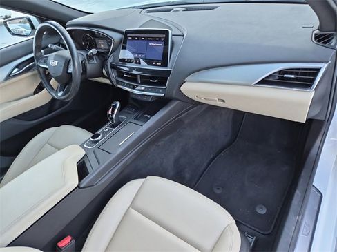 Certified 2022 Cadillac CT5 Luxury image 19