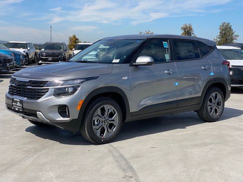 New 2026 Kia Seltos LX image 7