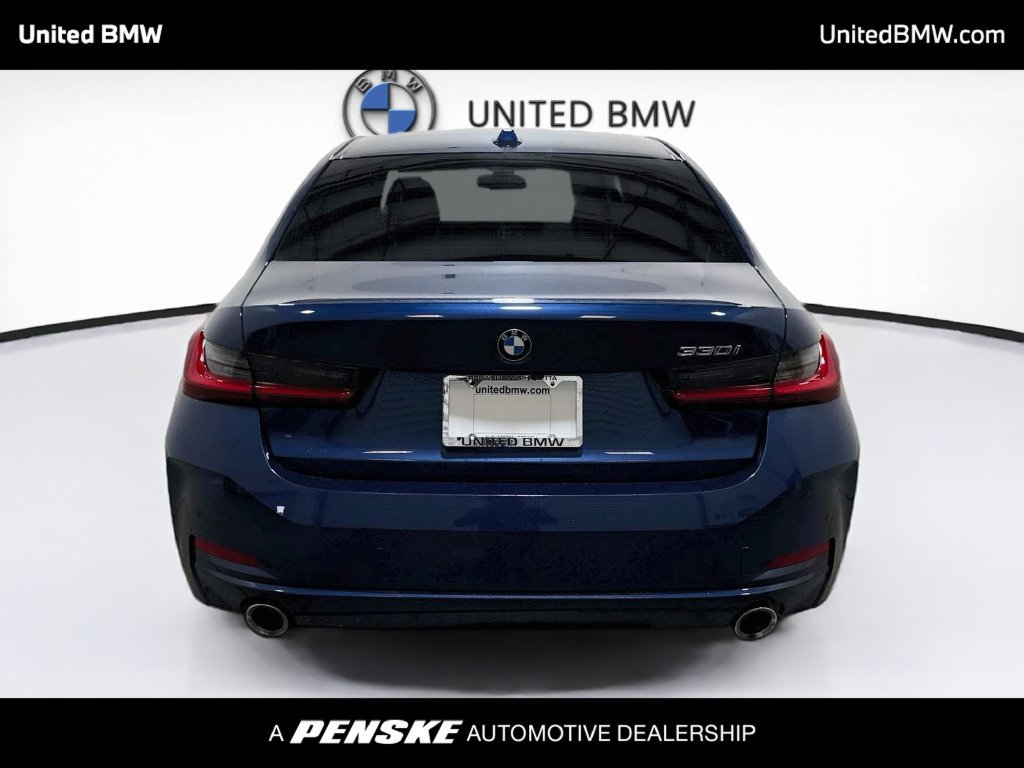 Used 2023 BMW 330i Sedan w/ Premium Package RWD image 6