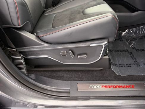 Used 2025 Ford F150 Raptor AWD/4WD image 22