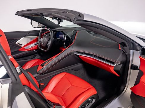 Used 2024 Chevrolet Corvette Z06 RWD image 24
