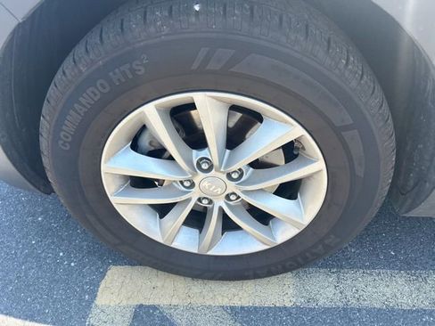 Used 2016 Kia Sorento AWD image 11